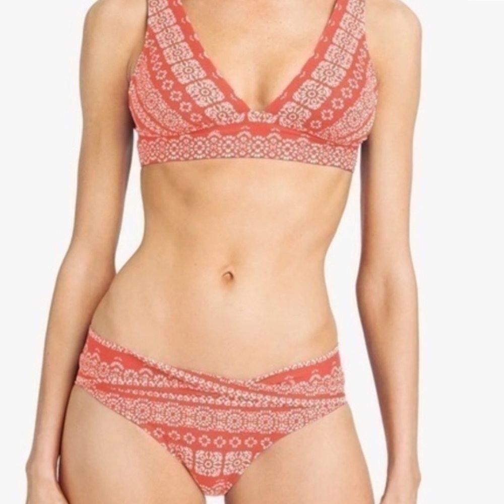 Robin Piccone Red Patterned Bikini Bottoms Small